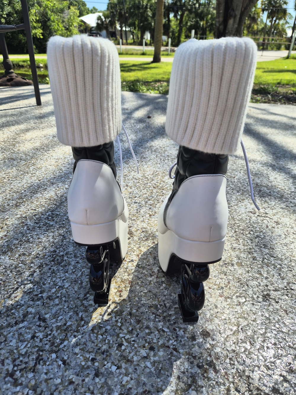 Chunky Platform Monster High- White and Black - Picture 4 of 8